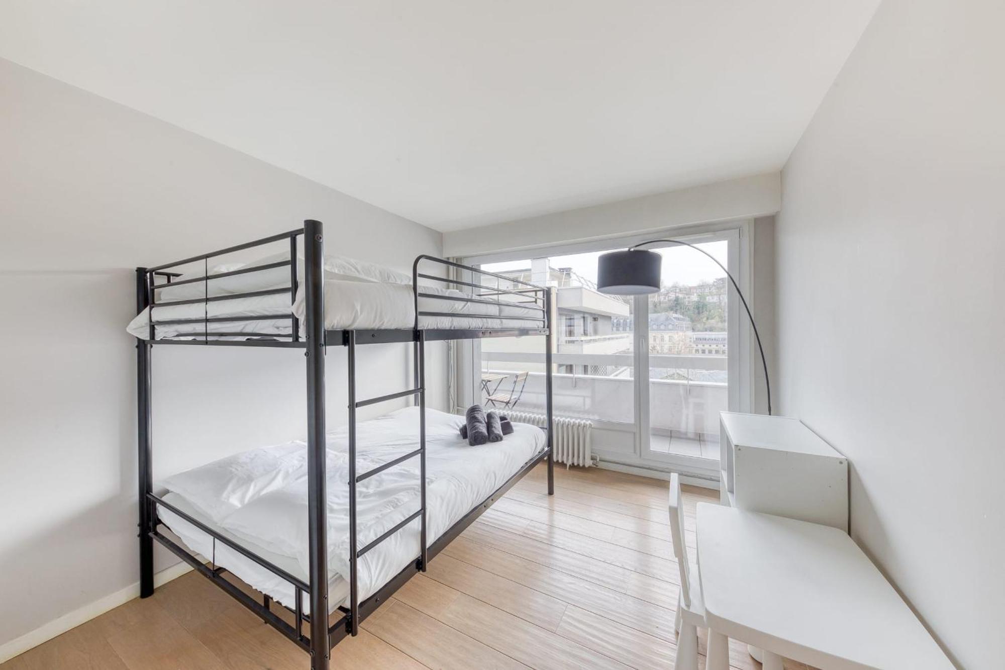 Grand Appartement Spacieux - Proche Paris Sèvres Buitenkant foto